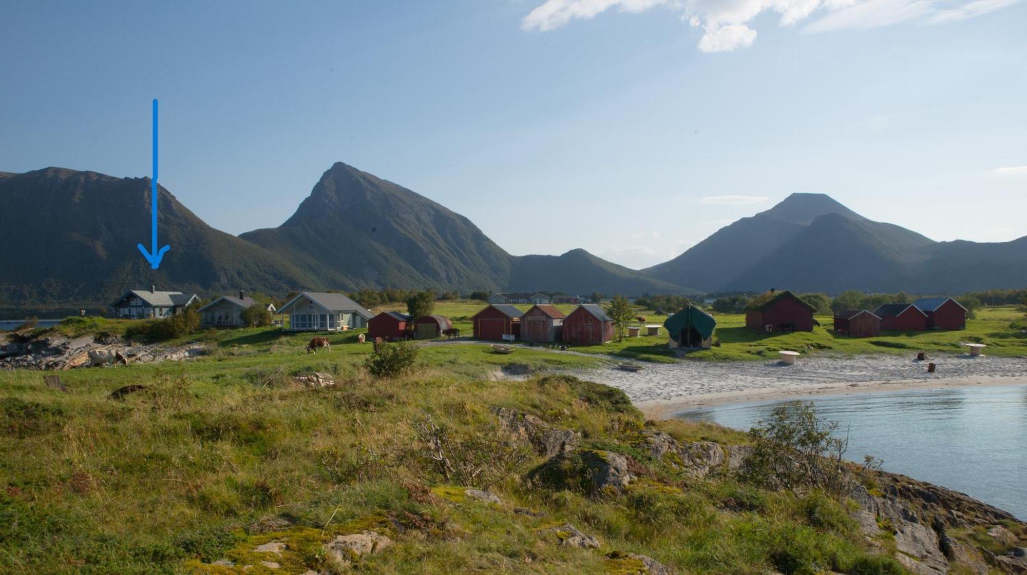 Lofoten Mountains Midnight Sun And Nothern Lights In * Steigen